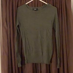 Long sleeve shirt/light sweater